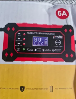 Cargador Batería Coche/Moto 12V