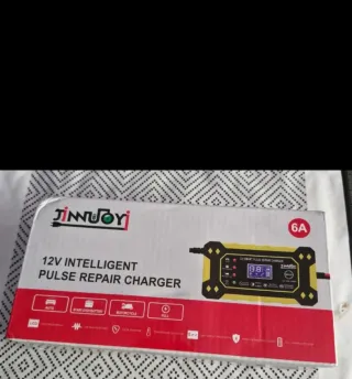 Cargador Batería Coche/Moto 12V