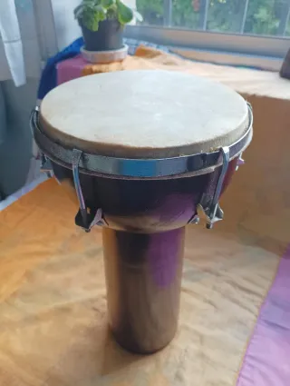 Darbuka de madera y piel