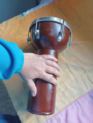 Darbuka de madera y piel