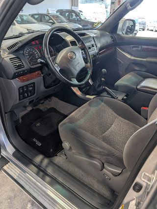 Toyota Land Cruiser 2006