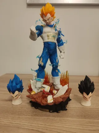 Figura Dragon Ball Z Vegeta Super Saiyan Blue