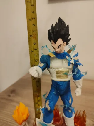 Figura Dragon Ball Z Vegeta Super Saiyan Blue