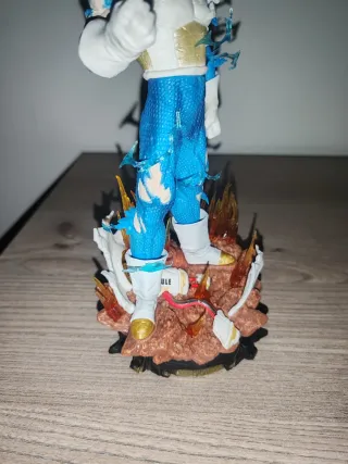 Figura Dragon Ball Z Vegeta Super Saiyan Blue