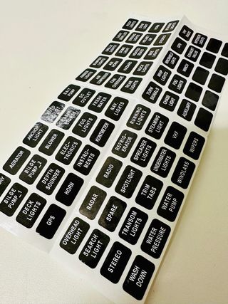 Caja de Fusibles 12 Vías 12V