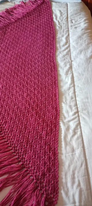 Mantón de Baturra rosa con flecos