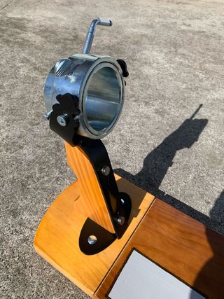 Jamonero profesional de acero inoxidable y madera