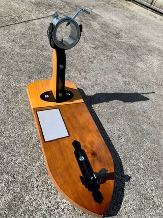 Jamonero profesional de acero inoxidable y madera