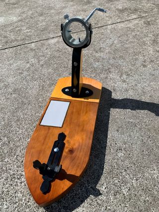 Jamonero profesional de acero inoxidable y madera