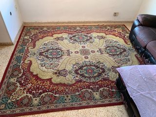 Grande tappeto con design classico