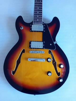 Harley Benton HB-35 Sunburst