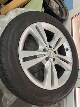 Llantas Mercedes 19 Scorpion Ice & Snow