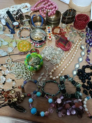 Lote Bisutería Collares y Pulseras