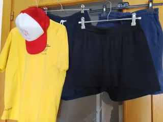 Lote X 10€, Niño, pantalones/camisetas/pijama.....