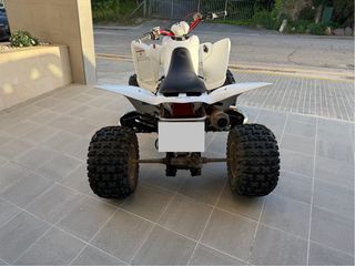 Yamaha Raptor 350 + 2 cascos de regalo