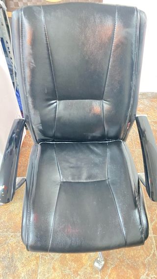 Silla de oficina ejecutiva negra