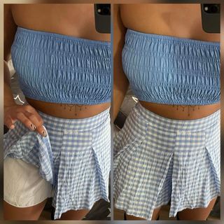 Top corto básico azul.