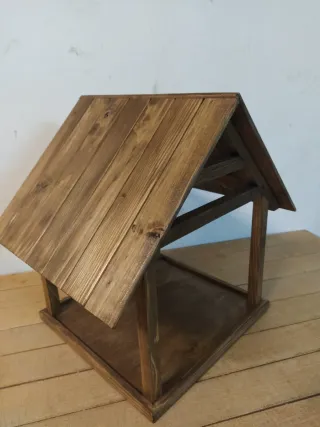 Casetta in legno per uccelli