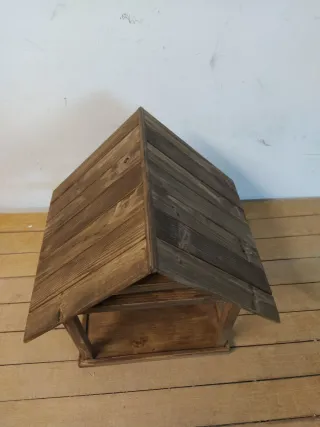 Casetta in legno per uccelli