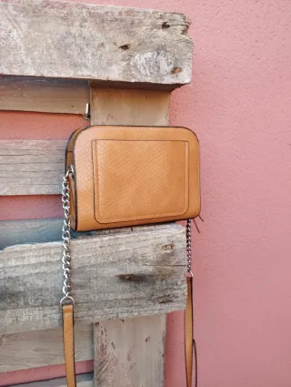 Bolso bandolera piel efecto serpiente