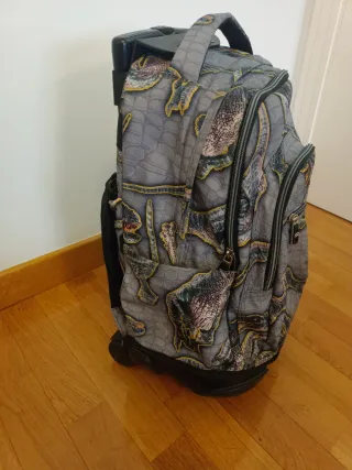 Mochila TOTTO con ruedas casi sin uso