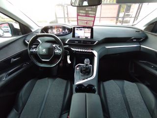 Peugeot 3008 allure pack 130cv.