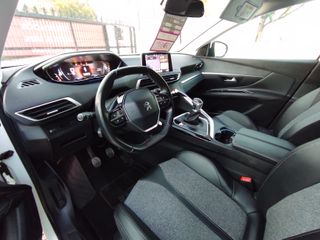 Peugeot 3008 allure pack 130cv.