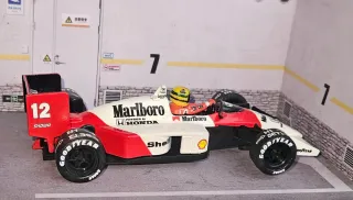 Coche F1 Senna Scalextric Marlboro Honda