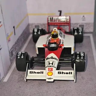 Coche F1 Senna Scalextric Marlboro Honda