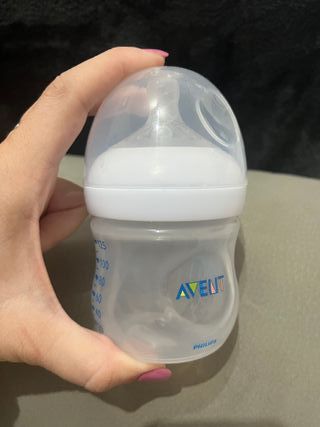 Biberón Philips Avent Natural SCF690/17