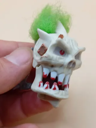 Mighty Max Bluebird - Testa di scheletro