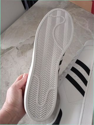 Adidas Superstar Talla 44 Blancas Negras