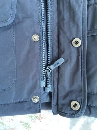Abrigo Hackett Negro