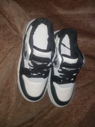 Zapatillas deportivas básicas