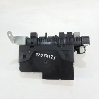 Caja de fusibles Mercedes-Benz A2129060505