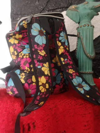 Bolso Mochila Flores Multicolor