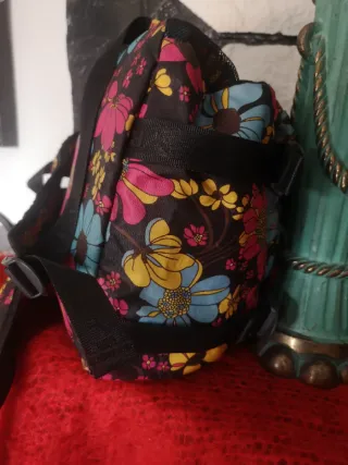 Bolso Mochila Flores Multicolor