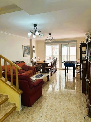 Casa adosada en venta en Alameda Park en Manises