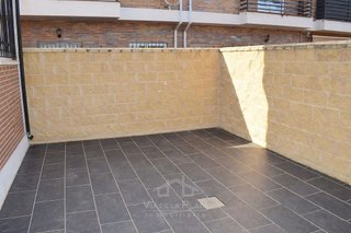Casa adosada en venta en Villares de la Reina