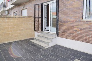 Casa adosada en venta en Villares de la Reina
