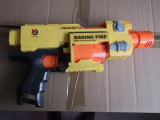 Pistola de Juguete Raging Fire