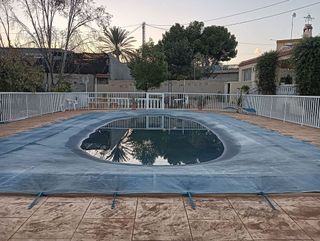 Chalet en venta en Peña de las Águilas en Elche