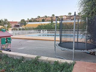 Chalet en venta en Peña de las Águilas en Elche