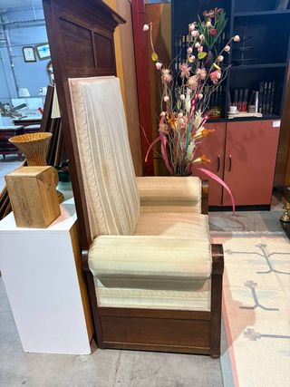 GRAN BUTACA CLÁSICA DE MADERA