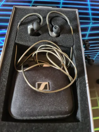 Auriculares Sennheiser IE 300 Negro