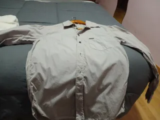 Camisa Calvin Klein gris