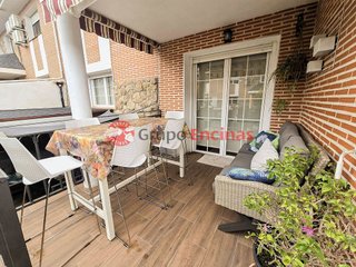 Casa adosada en venta en Parla Este en Parla
