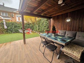 Casa adosada en venta en Parla Este en Parla