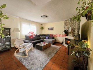 Casa adosada en venta en Parla Este en Parla
