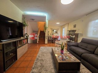 Casa adosada en venta en Parla Este en Parla